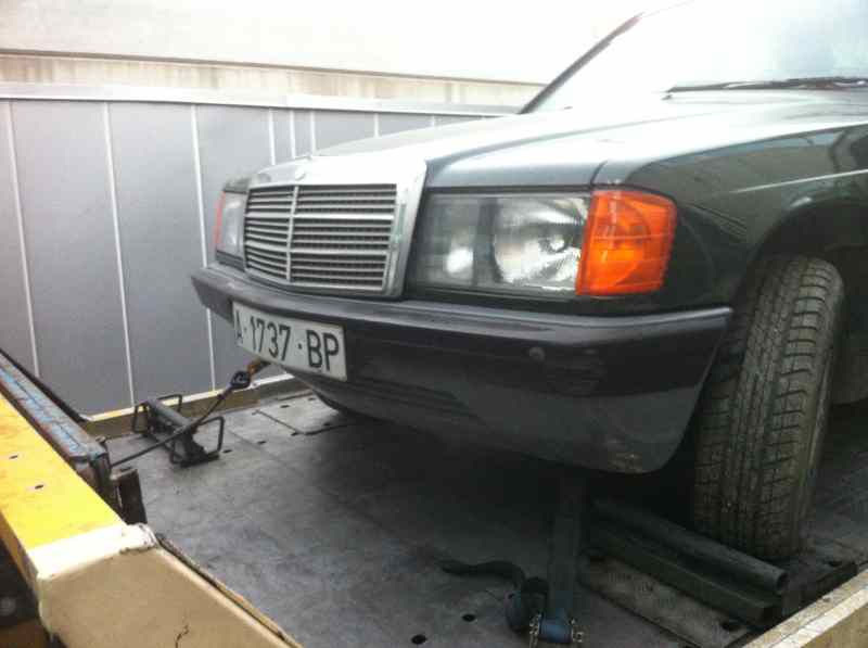 RADIADOR AGUA MERCEDES-BENZ CLASE E (W124) BERLINA - vista 4