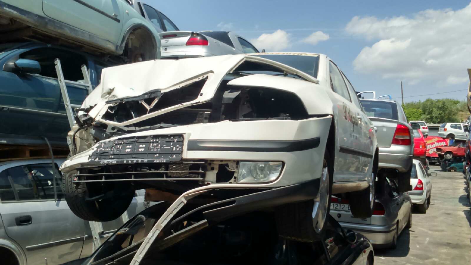 PORTON TRASERO SKODA OCTAVIA BERLINA (1U2) - vista 4