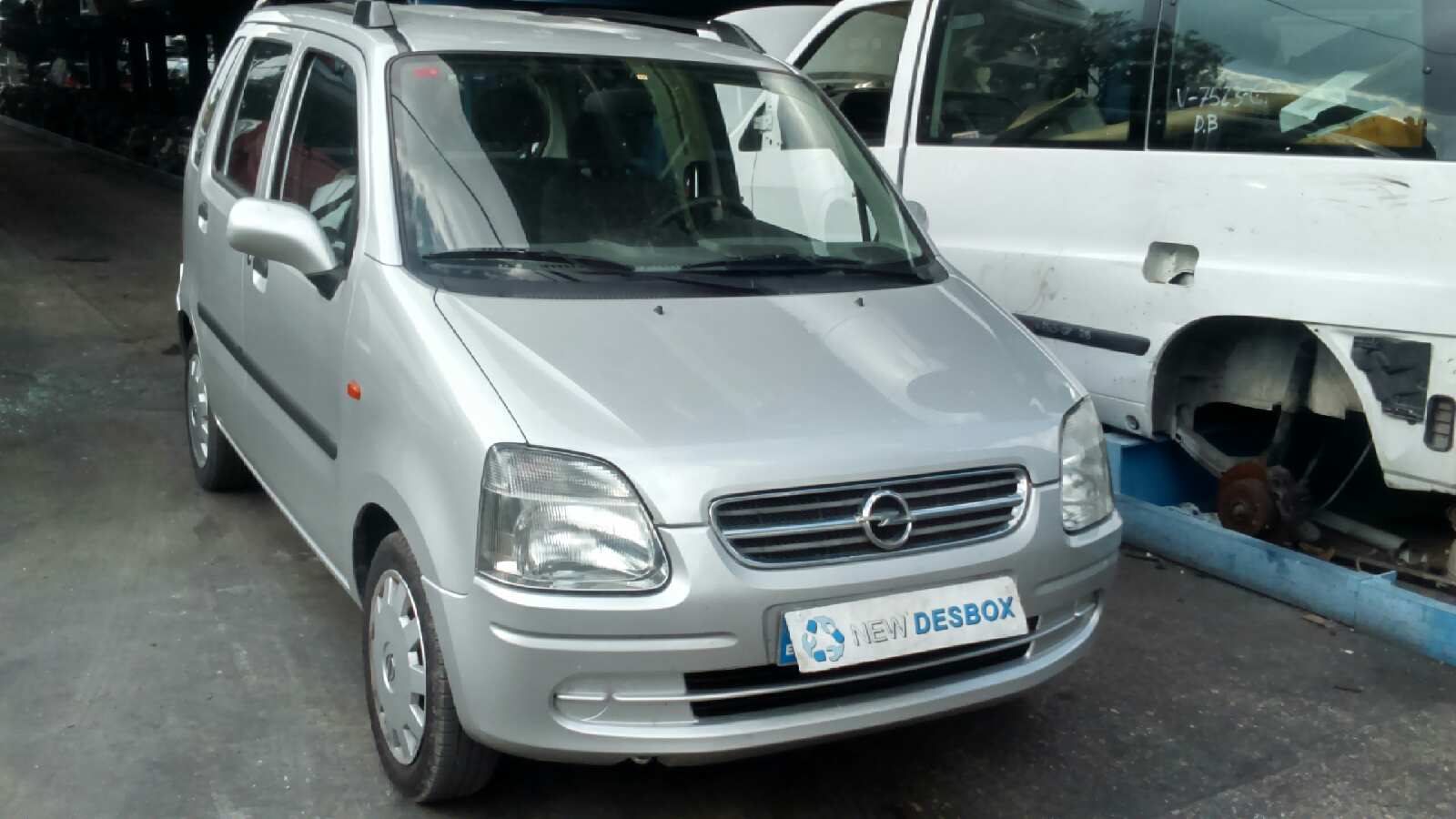 PARAGOLPES DELANTERO OPEL AGILA - vista 5
