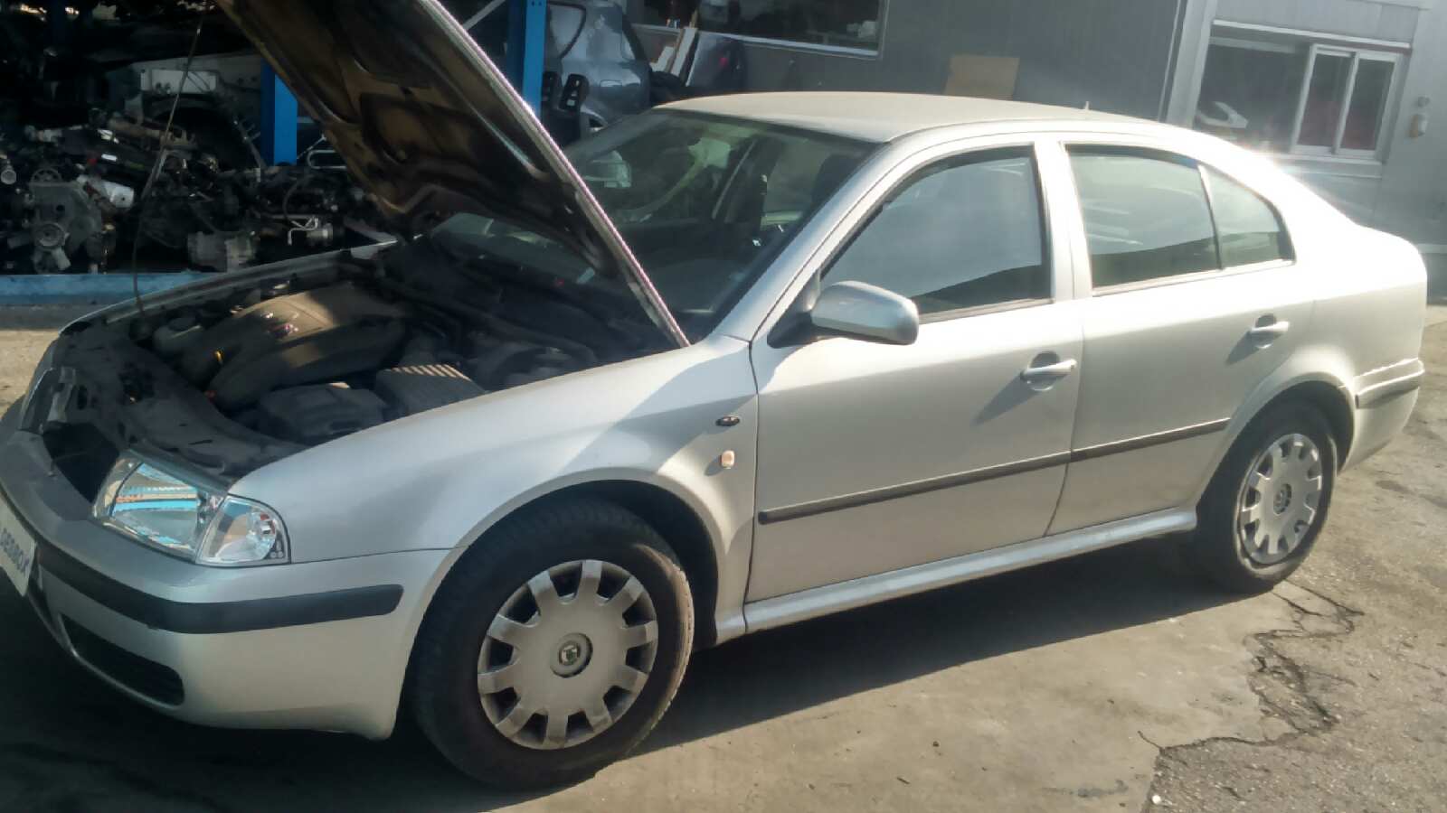 PILOTO TRASERO DERECHO SKODA OCTAVIA BERLINA (1U2) - vista 5