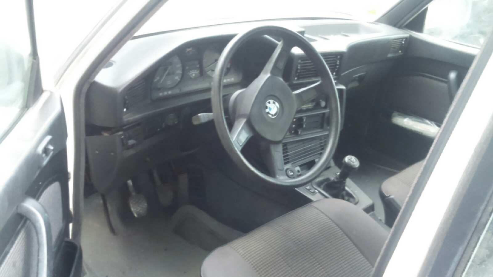 MOTOR BMW SERIE 5 (E28) - vista 4