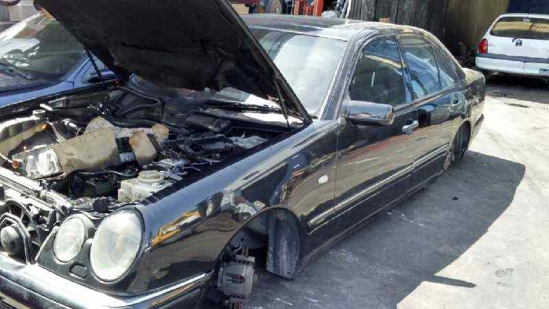 PUERTA DELANTERA DERECHA MERCEDES-BENZ CLASE E (W210) BERLINA DIESEL - vista 6