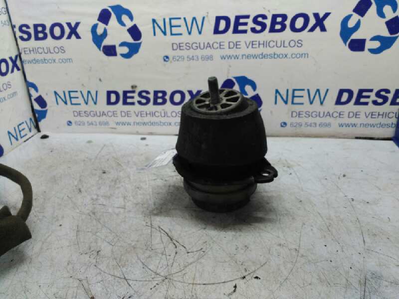 SOPORTE MOTOR DERECHO VOLKSWAGEN TOUAREG (7LA)