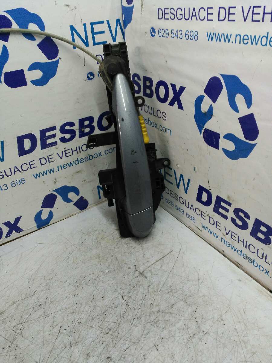 MANETA DELANTERA DERECHA BMW SERIE 1 BERLINA (E81/E87)