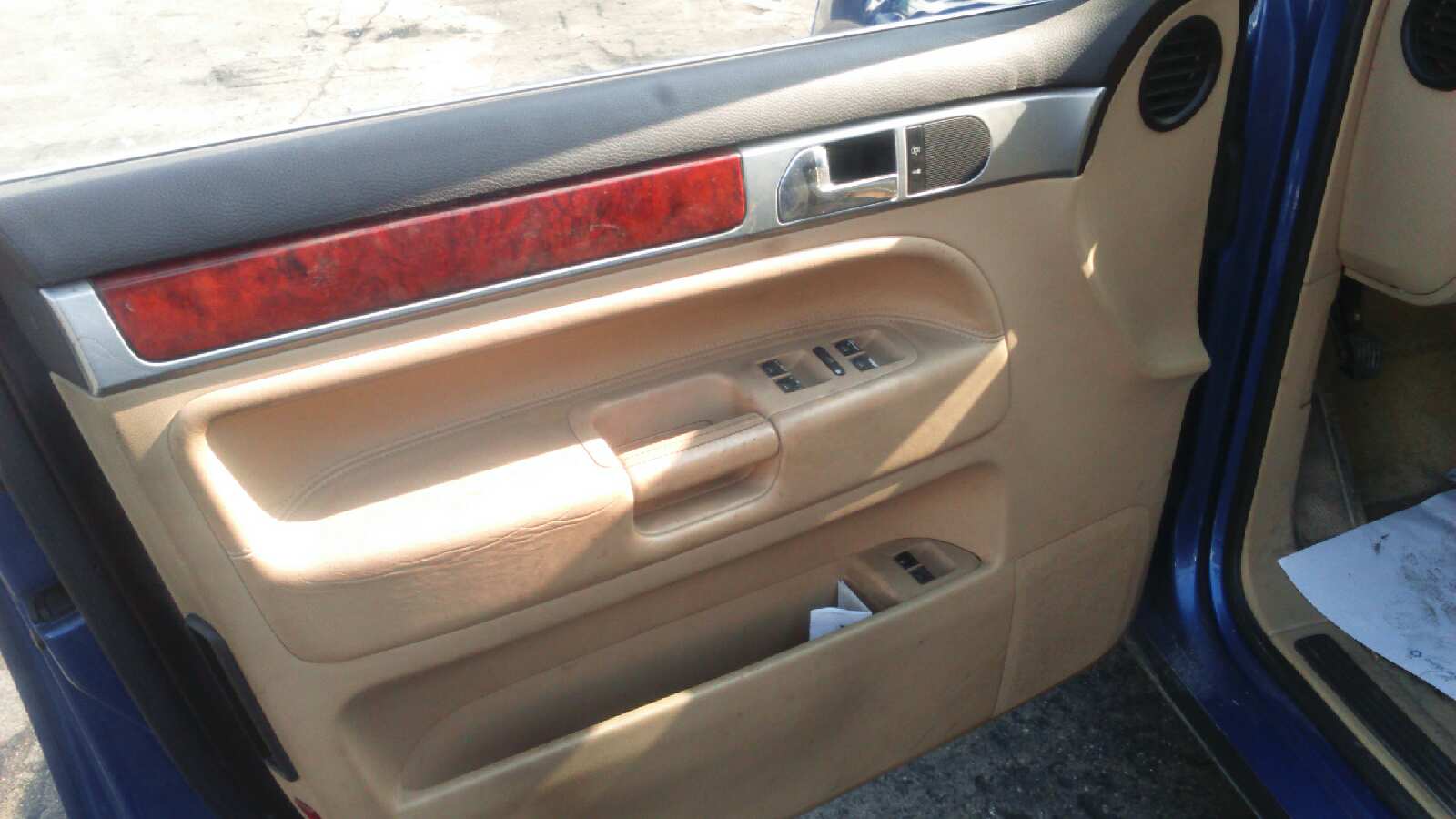 MANDO ELEVALUNAS TRASERO DERECHO VOLKSWAGEN TOUAREG (7LA) - vista 26