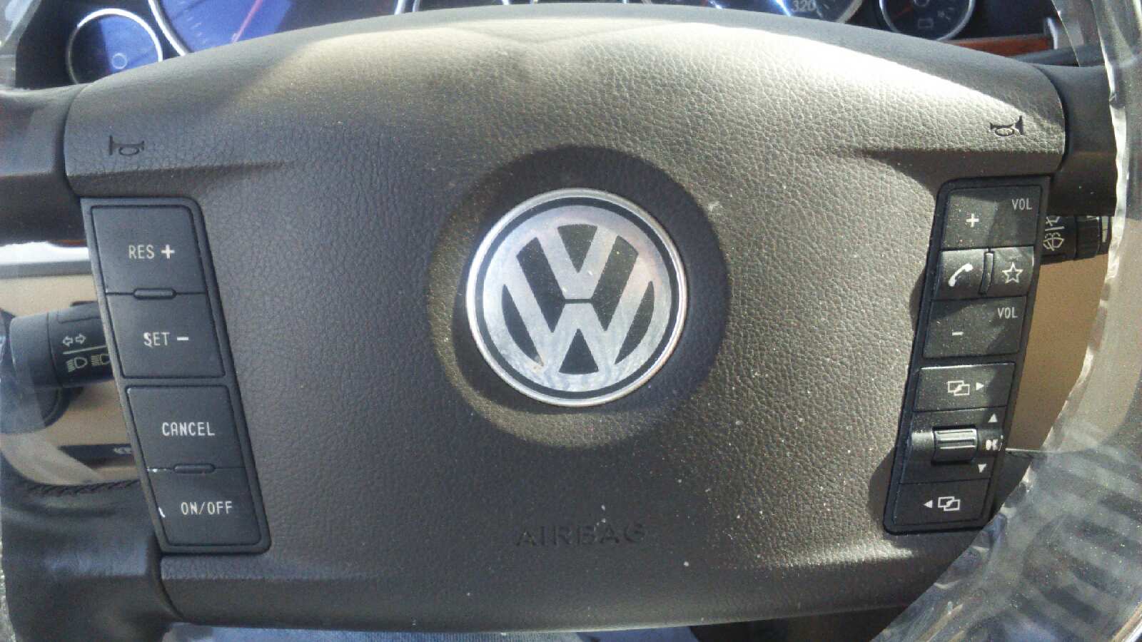 MANDO ELEVALUNAS TRASERO DERECHO VOLKSWAGEN TOUAREG (7LA) - vista 25