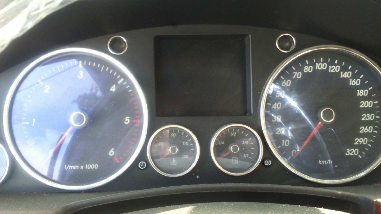 MANDO ELEVALUNAS TRASERO DERECHO VOLKSWAGEN TOUAREG (7LA) - vista 27