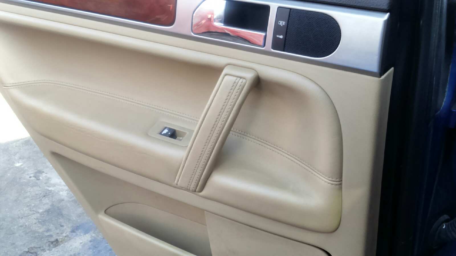 MANDO ELEVALUNAS TRASERO DERECHO VOLKSWAGEN TOUAREG (7LA) - vista 18