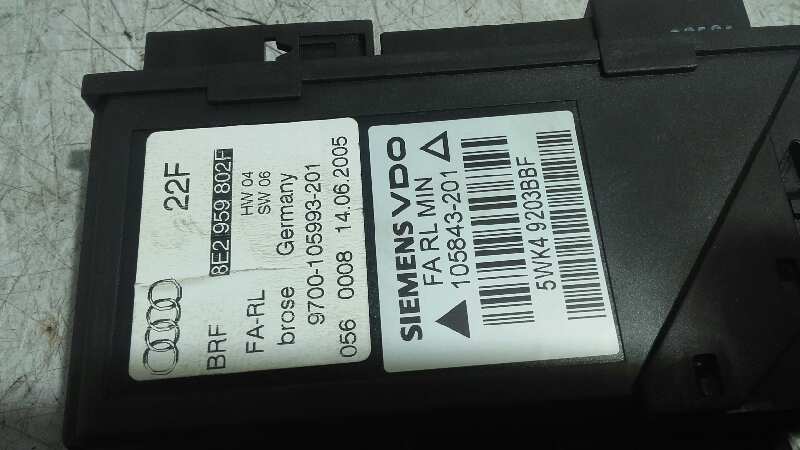 MOTOR ELEVALUNAS DELANTERO DERECHO AUDI A4 AVANT (8E) - vista 4