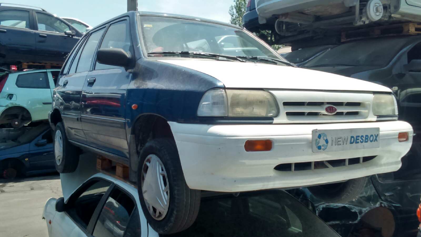 PILOTO TRASERO DERECHO KIA PRIDE - vista 3