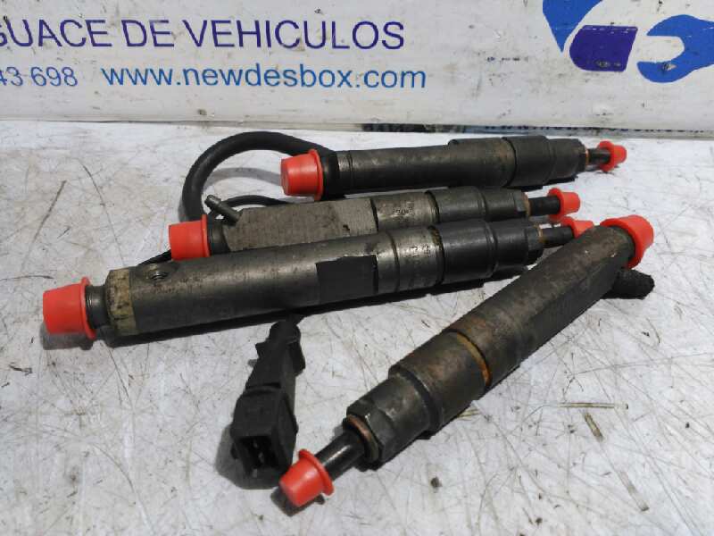 INYECTOR VOLKSWAGEN GOLF IV BERLINA (1J1) - vista 3