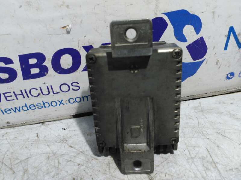 CAJA RELES VENTILADORES MERCEDES-BENZ CLASE E (W210) - vista 4