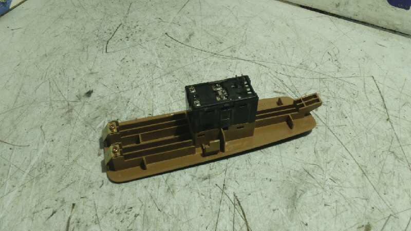 MANDO ELEVALUNAS TRASERO IZQUIERDO SSANGYONG REXTON - vista 2