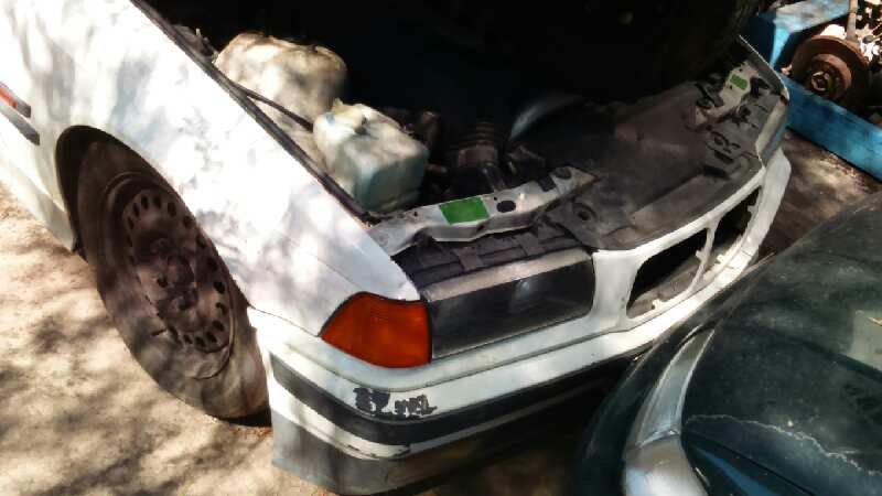 PILOTO TRASERO DERECHO BMW SERIE 3 BERLINA (E36) - vista 4