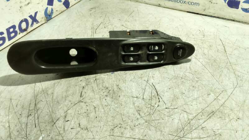 MANDO ELEVALUNAS DELANTERO IZQUIERDO HYUNDAI LANTRA BERLINA (RD)