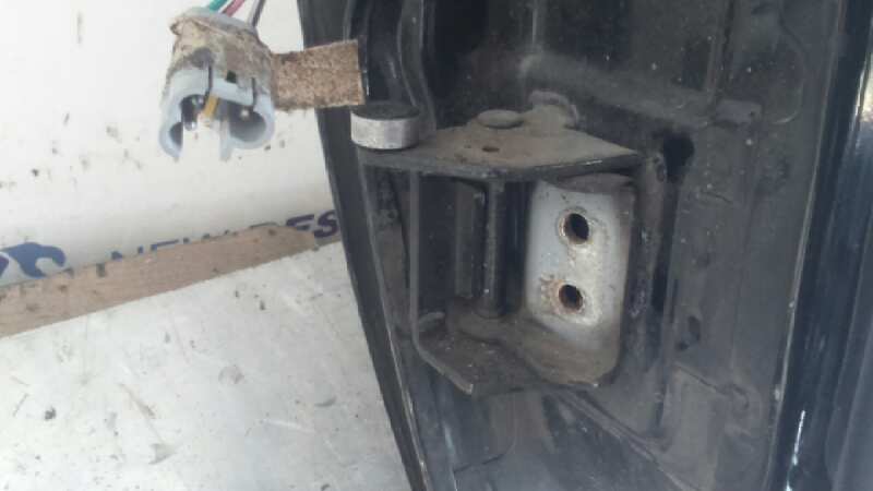 PUERTA TRASERA DERECHA CHRYSLER JEEP CHEROKEE (J) - vista 3