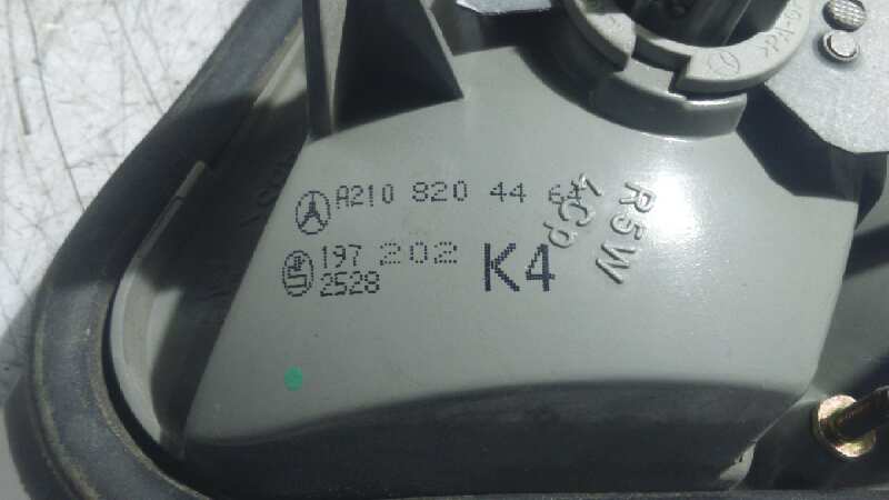 PILOTO TRASERO DERECHO MERCEDES-BENZ CLASE E (W210) BERLINA DIESEL - vista 2