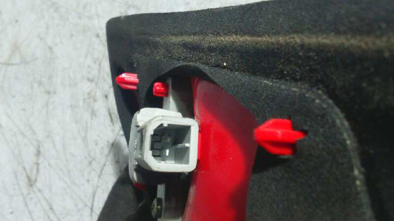 PILOTO PORTON DERECHO ALFA ROMEO 147 (190) - vista 2