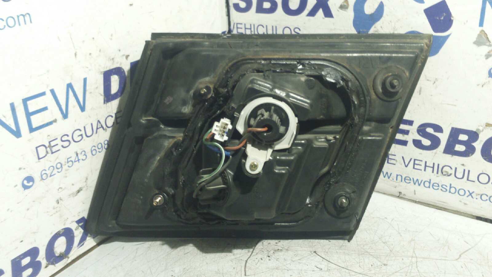 PILOTO PORTON IZQUIERDO NISSAN ALMERA (N15) - vista 2