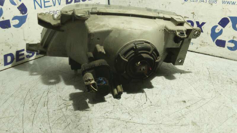 FARO DERECHO TOYOTA CARINA (T19) - vista 3