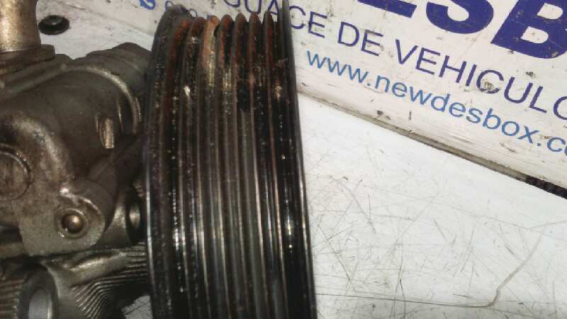 BOMBA DIRECCION TOYOTA AVENSIS BERLINA (T25) - vista 6