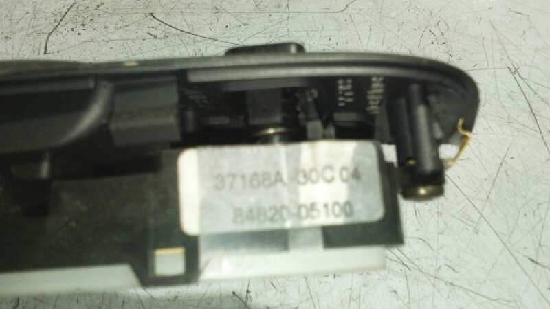 MANDO ELEVALUNAS DELANTERO IZQUIERDO TOYOTA AVENSIS BERLINA (T25) - vista 2