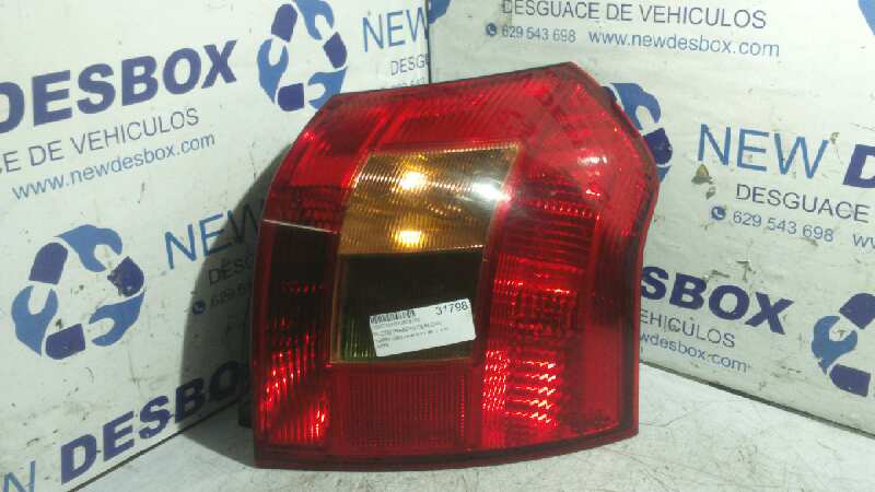 PILOTO TRASERO DERECHO TOYOTA COROLLA (E12)