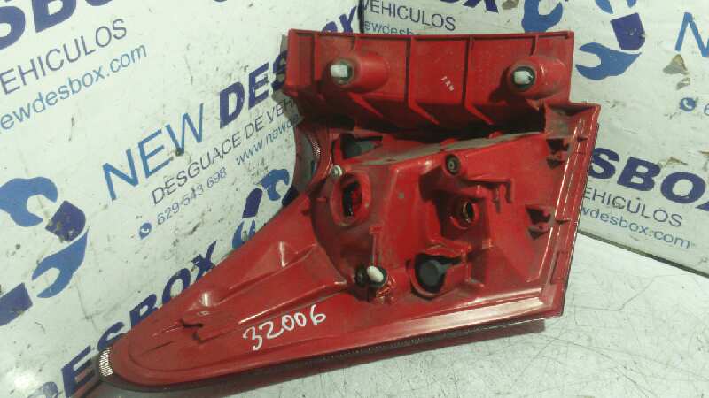 PILOTO TRASERO DERECHO TOYOTA AURIS - vista 2