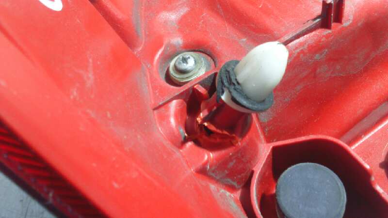 PILOTO TRASERO DERECHO TOYOTA AURIS - vista 6