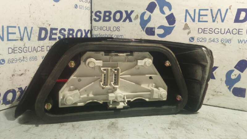 PILOTO TRASERO IZQUIERDO PEUGEOT 605 - vista 2