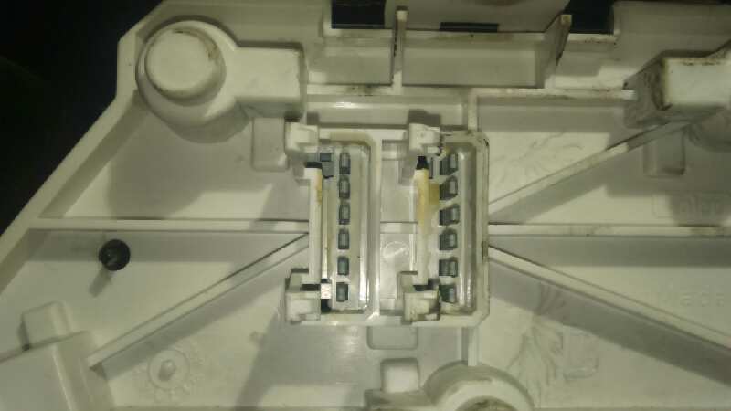 PILOTO TRASERO DERECHO PEUGEOT 605 - vista 3