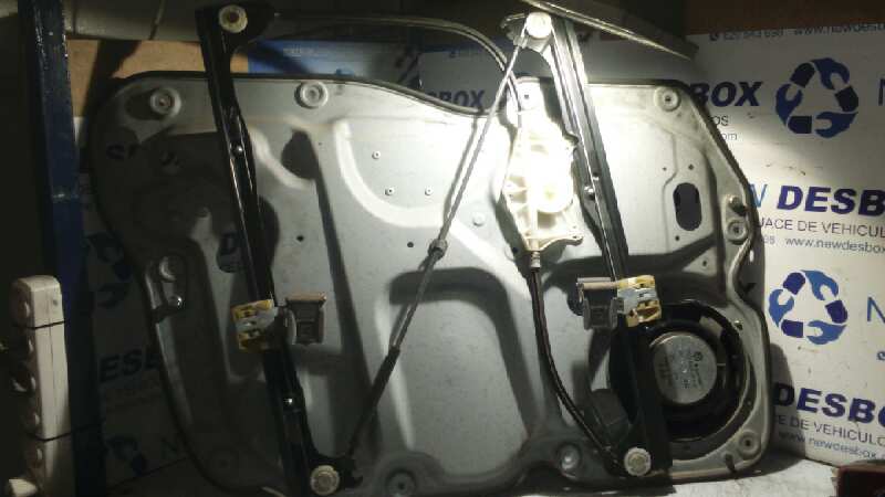 ELEVALUNAS DELANTERO DERECHO VOLKSWAGEN CADDY KA/KB (2C) - vista 2