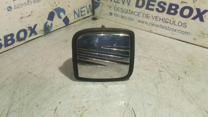 MANETA EXTERIOR PORTON SEAT CORDOBA BERLINA (6K2)