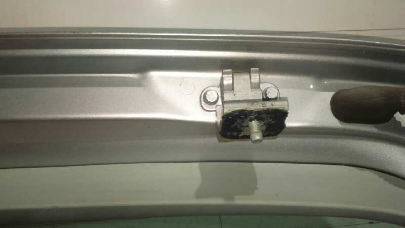 PORTON TRASERO VOLKSWAGEN GOLF V BERLINA (1K1) - vista 3