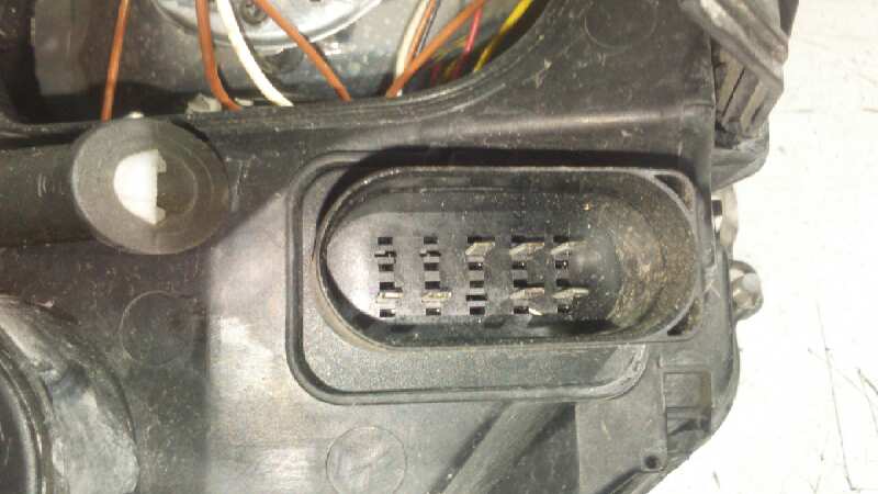 FARO IZQUIERDO FORD FOCUS BERLINA (CAP) - vista 3