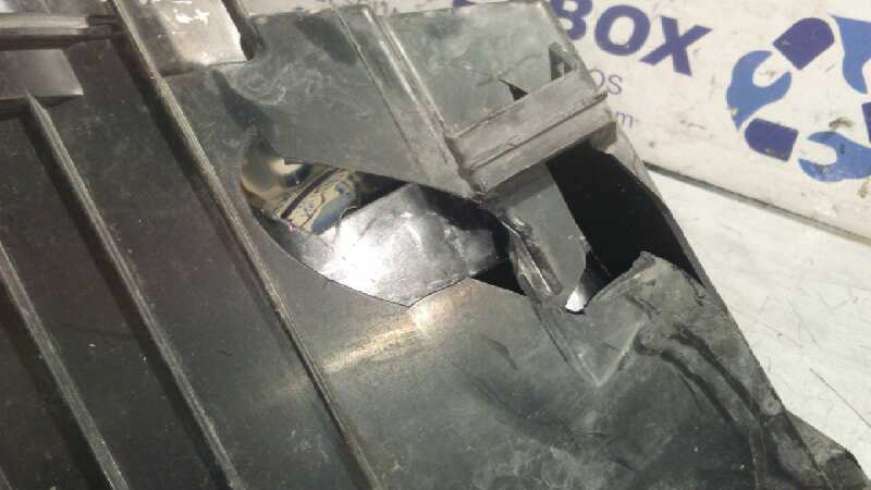 FARO IZQUIERDO FORD FOCUS BERLINA (CAP) - vista 2