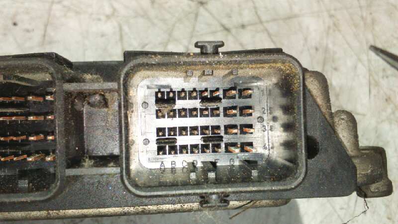 CENTRALITA MOTOR UCE OPEL MOVANO (2004 =>) - vista 3