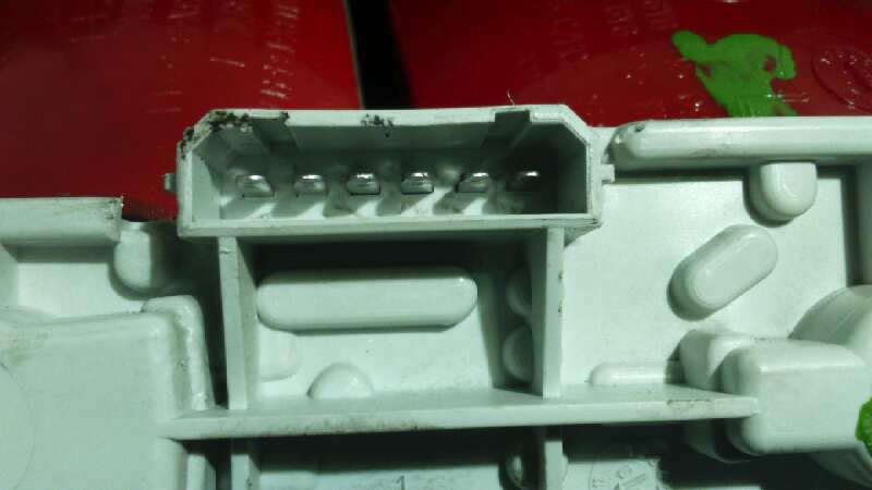 PILOTO TRASERO IZQUIERDO SKODA FABIA (6Y2/6Y3) - vista 4