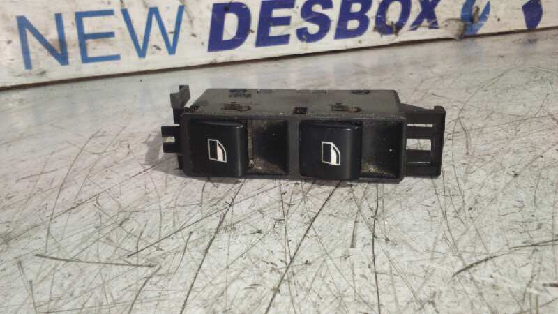 MANDO ELEVALUNAS DELANTERO DERECHO BMW SERIE 3 BERLINA (E46)