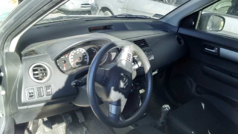 AFORADOR SUZUKI SWIFT BERLINA (MZ) - vista 2
