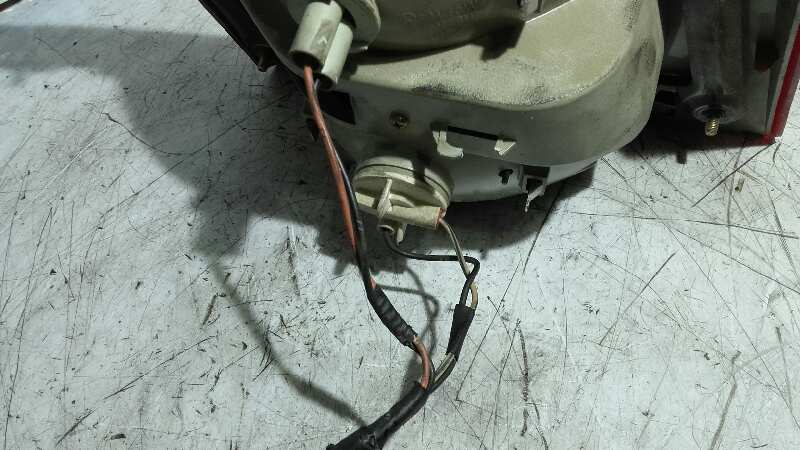 PILOTO PORTON DERECHO KIA CARENS - vista 2