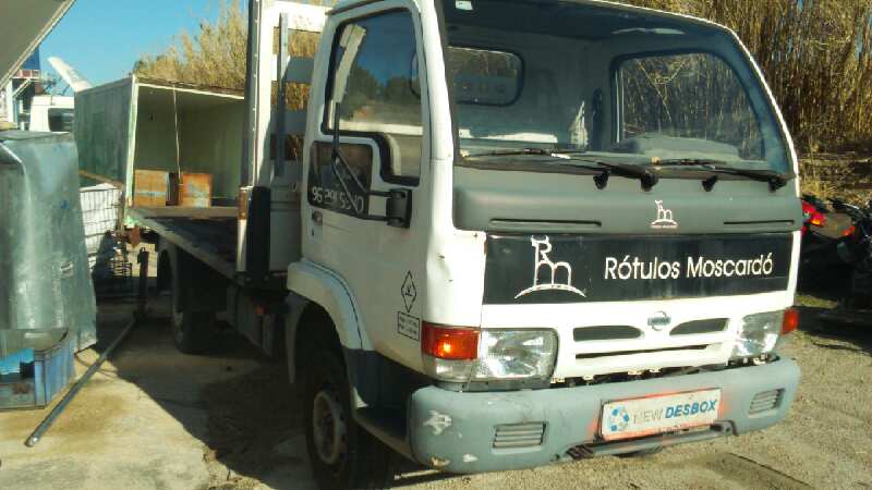 CERRADURA PUERTA DELANTERA DERECHA NISSAN CABSTAR - vista 5