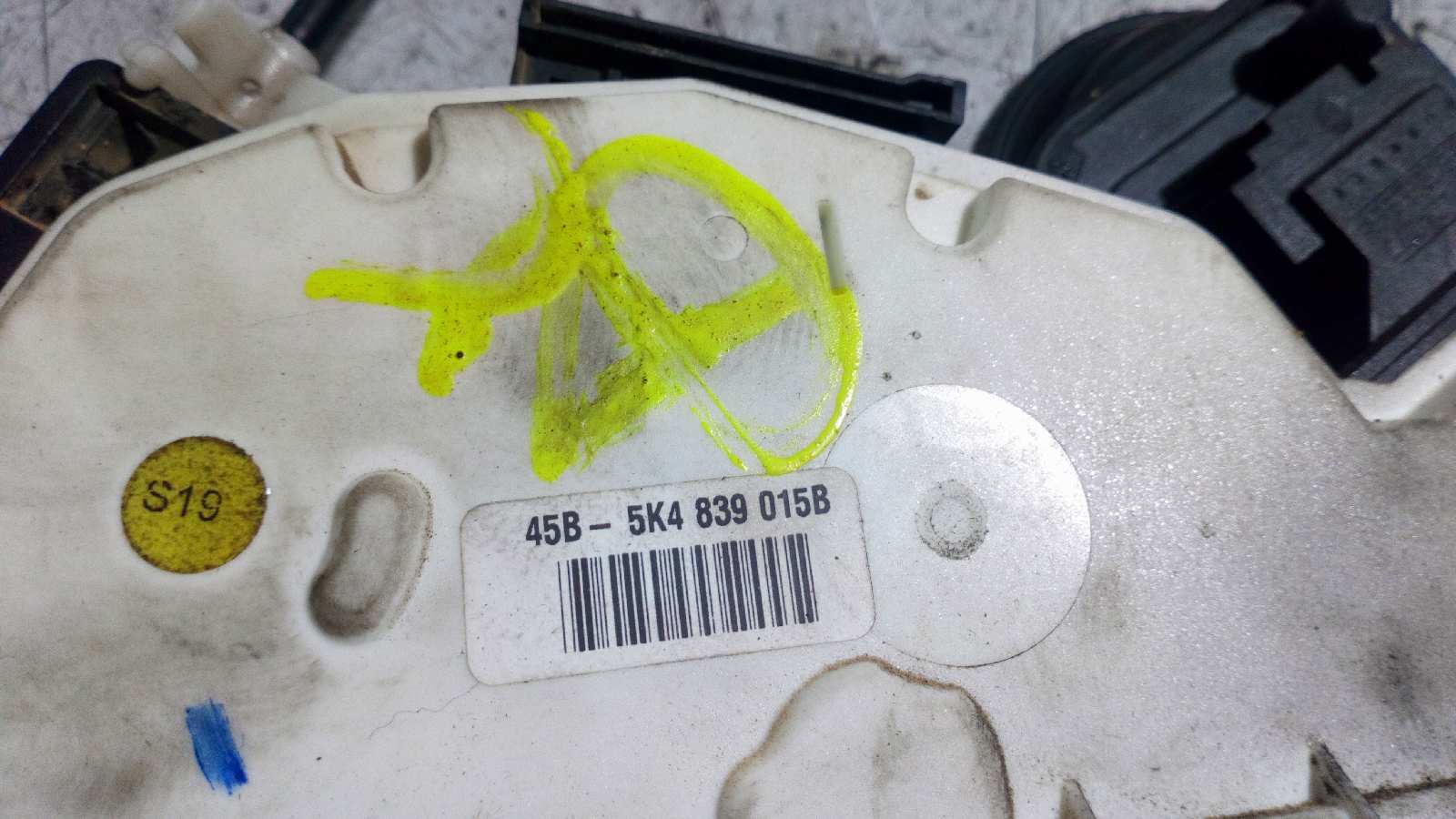 CERRADURA PUERTA TRASERA IZQUIERDA VOLKSWAGEN GOLF VI (5K1) - vista 5