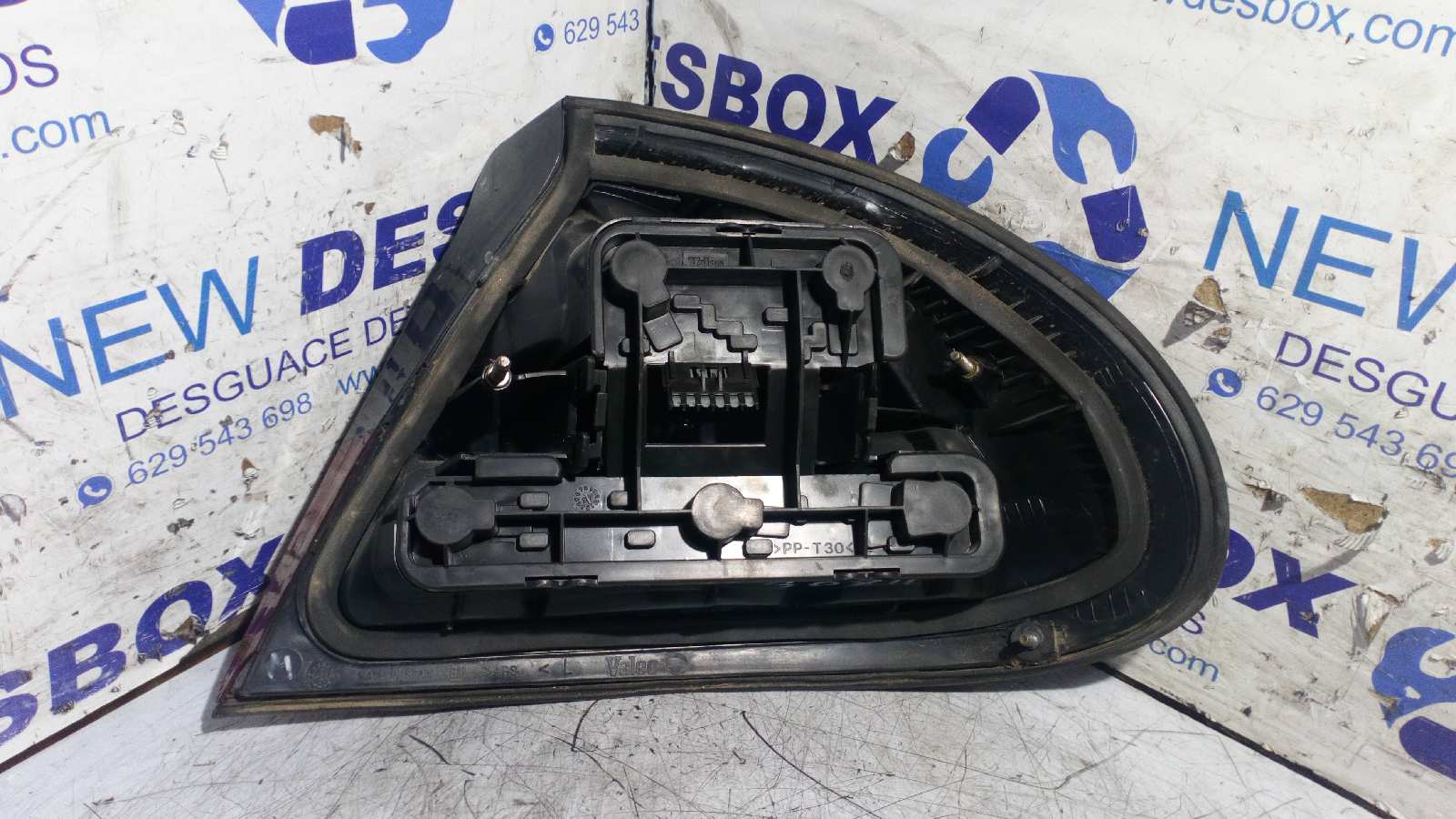 PILOTO TRASERO IZQUIERDO OPEL TIGRA - vista 2