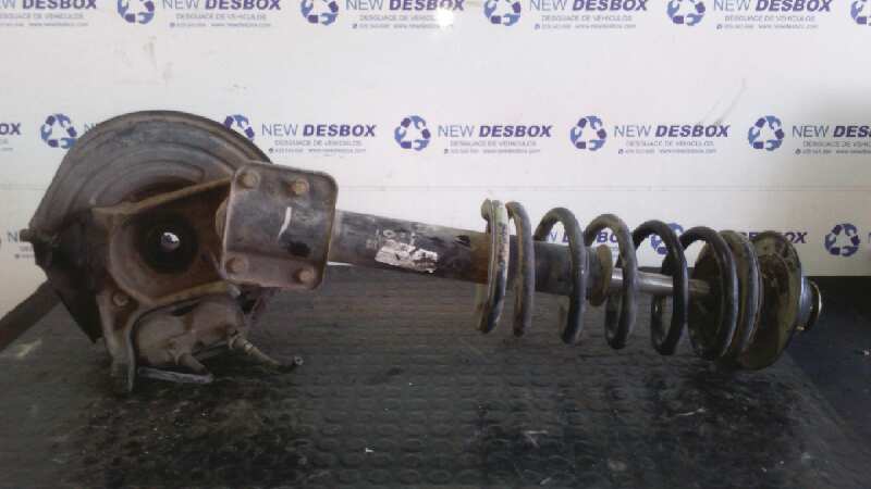 MANGUETA DELANTERA DERECHA RENAULT TRAFIC (DESDE 5.89)