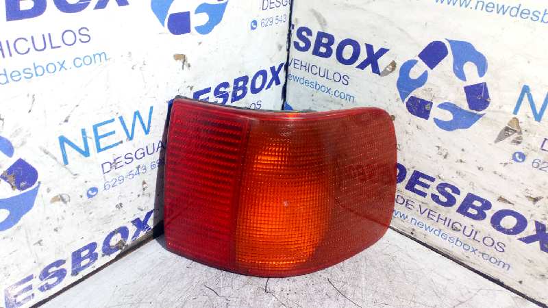 PILOTO TRASERO DERECHO AUDI 100 BERLINA (C4)