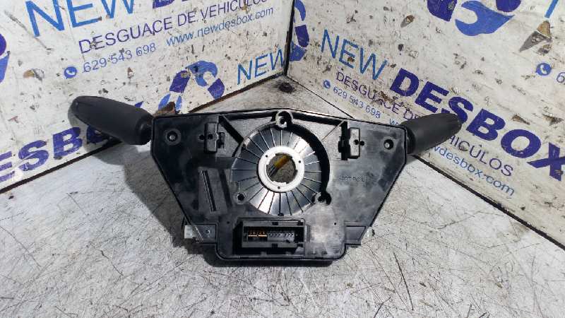 MANDO MULTIFUNCION OPEL CORSA D - vista 2