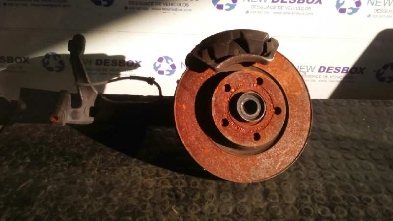 MANGUETA DELANTERA IZQUIERDA AUDI A4 BERLINA (B5) - vista 2