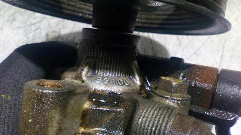 BOMBA DIRECCION TOYOTA RAV 4 (A2) - vista 4