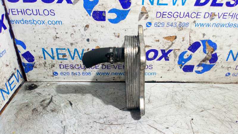 ENFRIADOR ACEITE MOTOR MERCEDES SPRINTER 02.00 - vista 4